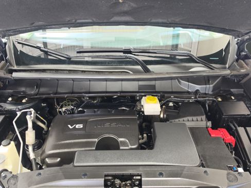 Used 2022 Nissan Pathfinder Platinum w/ Cargo Package FWD image 28