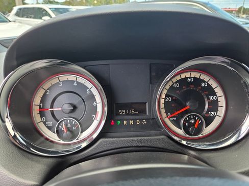 Used 2019 Dodge Grand Caravan SXT FWD image 22