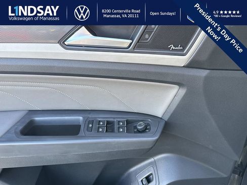 Used 2023 Volkswagen Atlas Cross Sport SEL Premium R-Line image 17