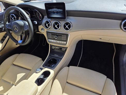 Used 2018 Mercedes-Benz GLA 250 4MATIC w/ Premium Package image 14