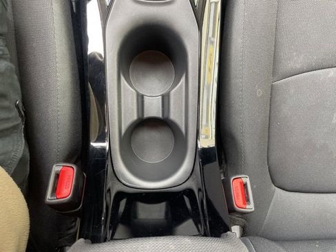 Used 2022 Toyota Corolla LE image 11