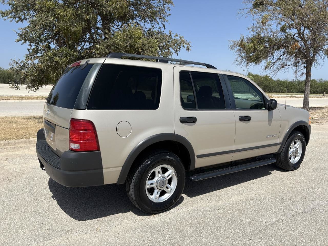 Used 2004 Ford Explorer XLS RWD image 59