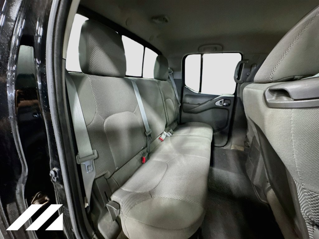 Used 2014 Nissan Frontier SV w/ SV Value Truck Package AWD/4WD image 26
