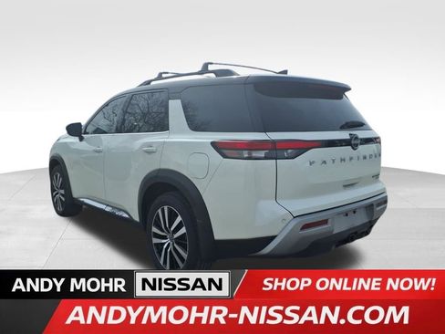 Used 2024 Nissan Pathfinder Platinum image 6