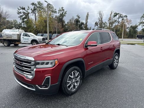 Used 2023 GMC Acadia SLT image 7