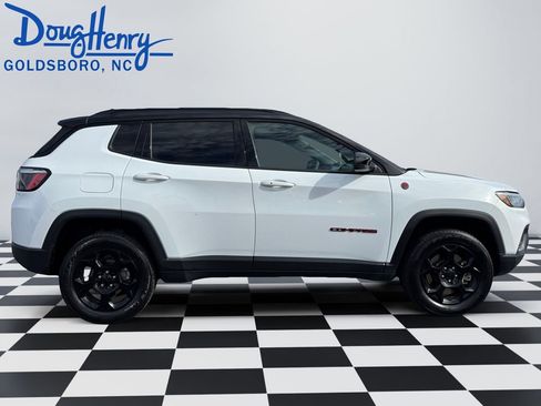 Used 2024 Jeep Compass Trailhawk AWD/4WD image 6