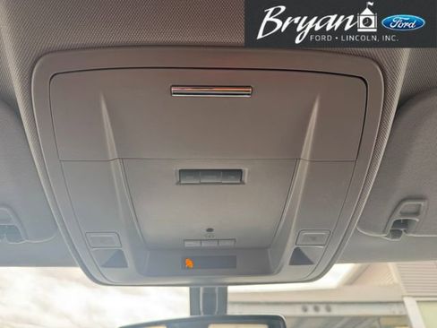 Used 2017 GMC Sierra 1500 SLE w/ Suspension Package, Off-Road image 32