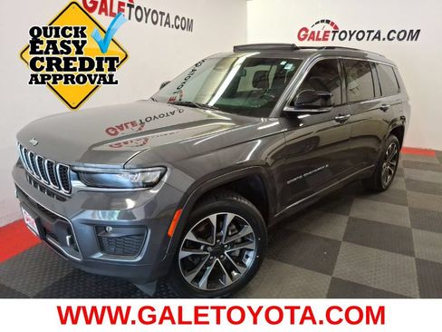 Used 2021 Jeep Grand Cherokee L Overland w/ Luxury Tech Group IV AWD/4WD image 1