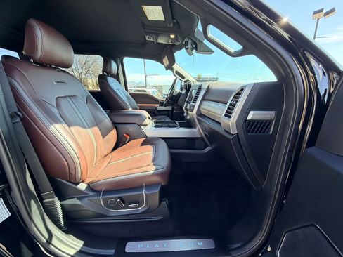 Used 2017 Ford F350 Platinum w/ Platinum Ultimate Package image 30