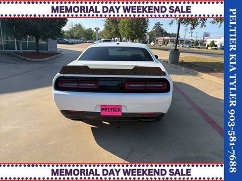 Used 2022 Dodge Challenger R/T w/ Blacktop Package RWD image 9