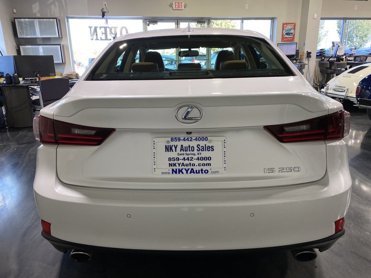Used 2015 Lexus IS 250 w/ Navigation System Package RWD image 7