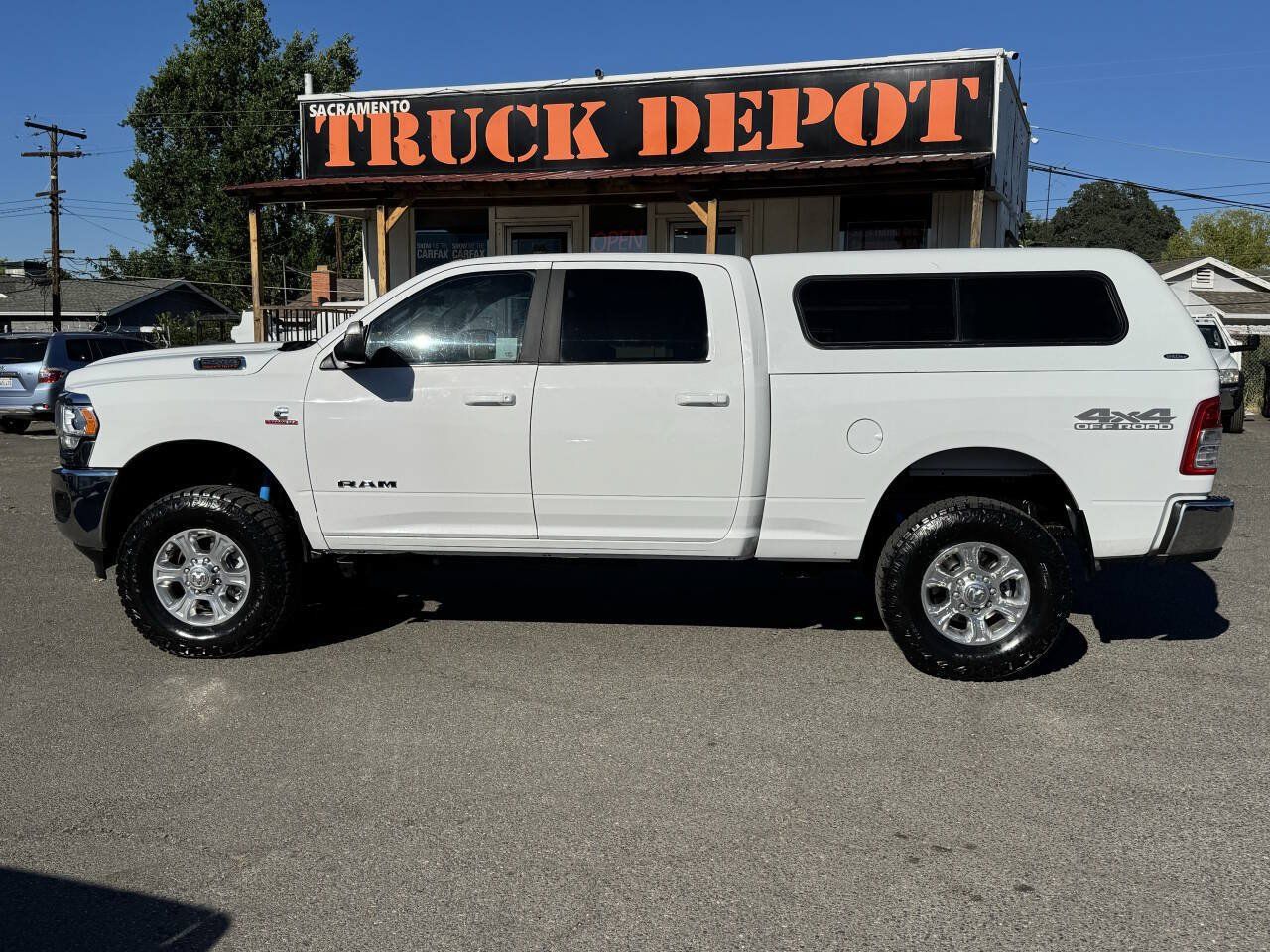 Used 2022 RAM 2500 Big Horn w/ Level A Equipment Group AWD/4WD image 4