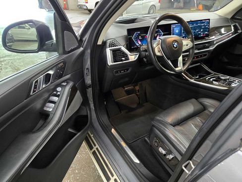 Used 2024 BMW X7 xDrive40i AWD/4WD image 21