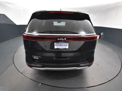 Certified 2024 Kia Carnival LX image 8