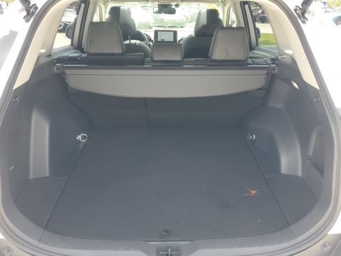 Used 2023 Toyota RAV4 XLE Premium image 9