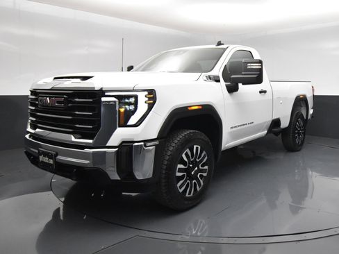 Used 2024 GMC Sierra 2500 Pro w/ Convenience Package RWD image 2