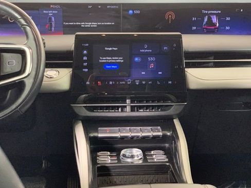 Used 2024 Lincoln Nautilus Reserve image 12