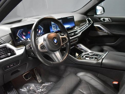 Used 2025 BMW X6 xDrive40i image 4