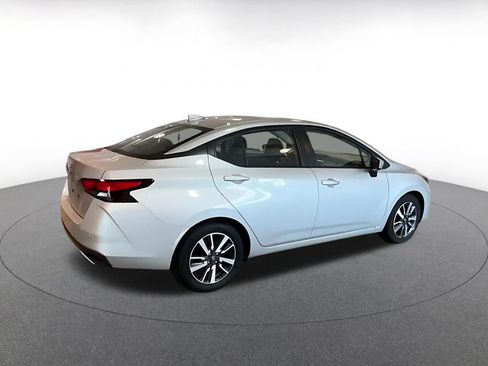 Used 2025 Nissan Versa SV FWD image 14