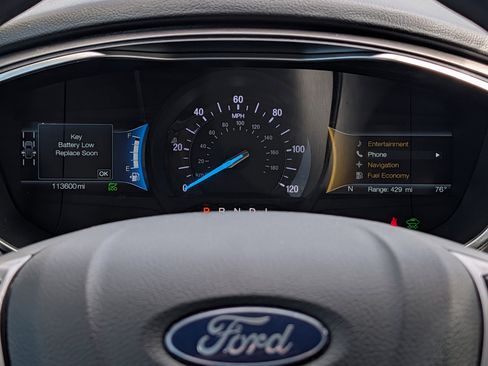 Used 2019 Ford Fusion SE FWD image 26