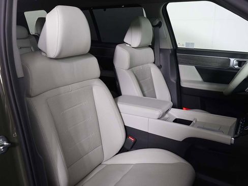 Certified 2024 Hyundai Santa Fe Limited image 34