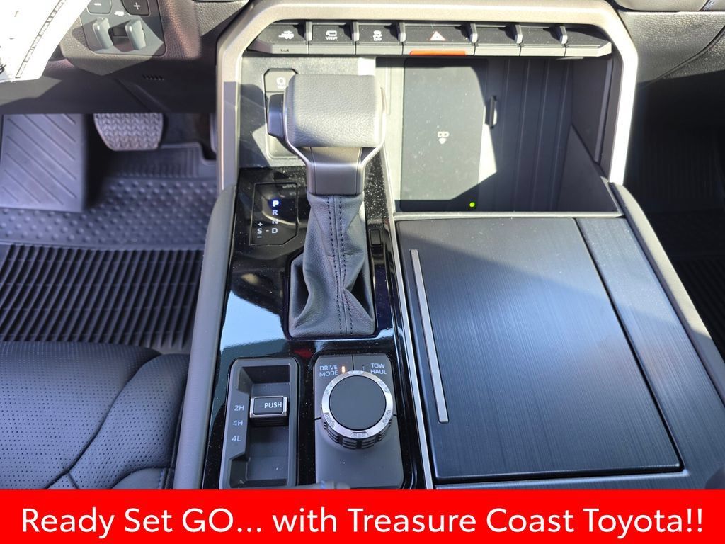 Used 2026 Toyota Sequoia Platinum AWD/4WD image 31