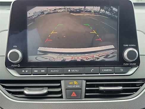 Used 2023 Nissan Altima 2.5 SR image 14