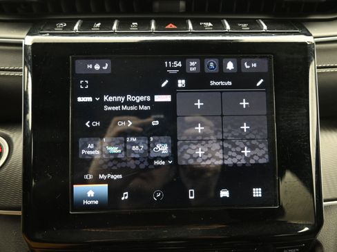 Used 2024 Jeep Grand Cherokee L Laredo image 16