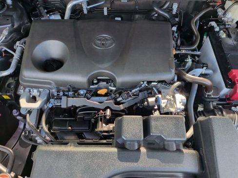 Used 2025 Toyota RAV4 LE FWD image 33