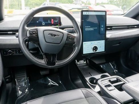 Used 2025 Ford Mustang Mach-E GT AWD/4WD image 12