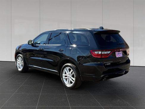 Used 2022 Dodge Durango GT image 3