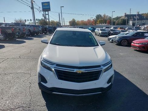 Used 2022 Chevrolet Equinox LT image 3