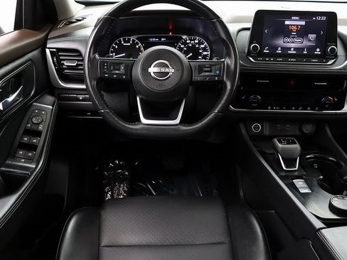 Used 2022 Nissan Rogue SV w/ SV Premium Package image 14