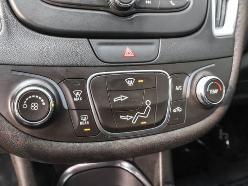 Used 2018 Chevrolet Malibu LT image 23