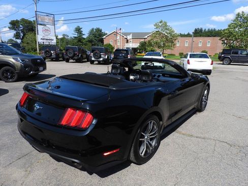 Used 2017 Ford Mustang Premium RWD image 8