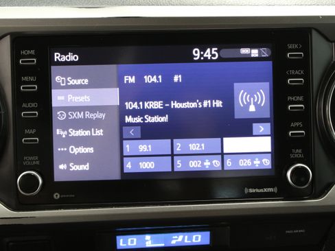 Used 2023 Toyota Tacoma SR5 RWD image 19