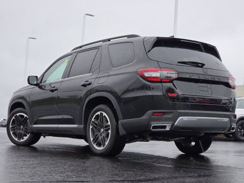 New 2026 Honda Pilot Touring image 17