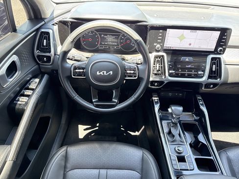 Used 2022 Kia Sorento SX FWD image 17
