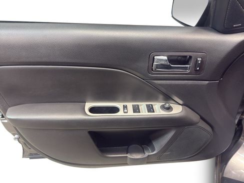 Used 2011 Ford Fusion SEL w/ 302A Rapid Spec Order Code image 13