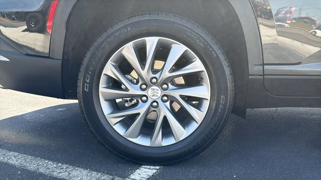 Used 2025 Buick Enclave Preferred FWD image 9