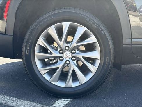 Used 2025 Buick Enclave Preferred image 9