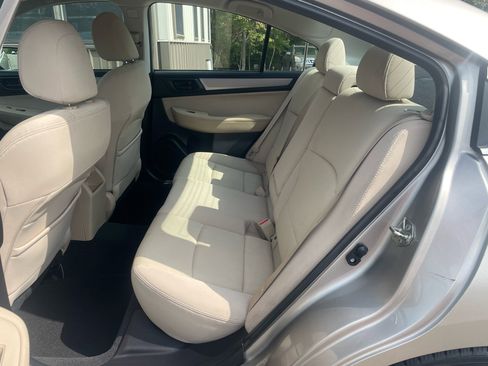 Used 2017 Subaru Legacy 2.5i image 9