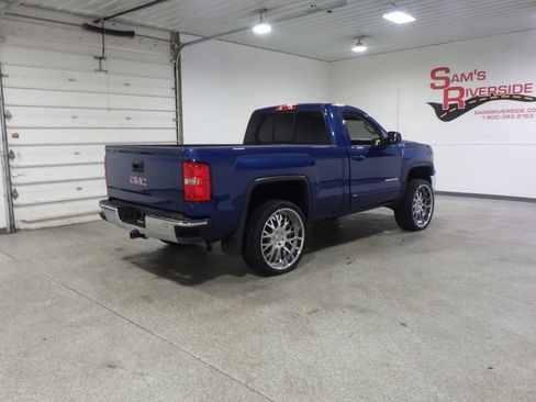 Used 2017 GMC Sierra 1500 SLE w/ SLE Preferred Package AWD/4WD image 4