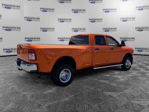 Used 2024 RAM 3500 Tradesman w/ Chrome Appearance Group AWD/4WD image 5