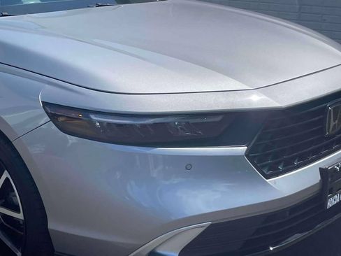 Used 2023 Honda Accord Touring image 8