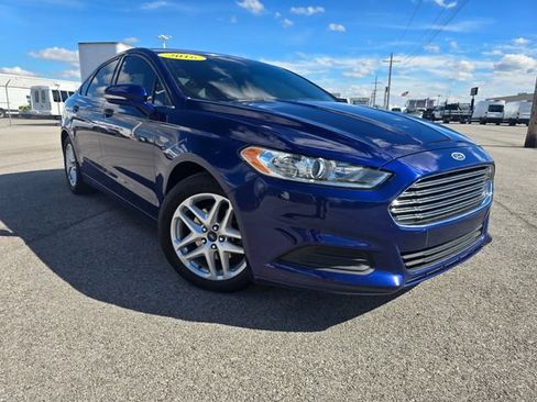Used 2016 Ford Fusion SE FWD image 1