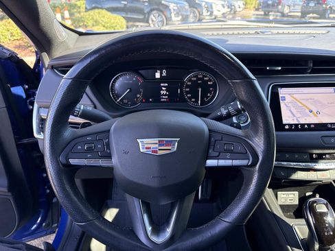 Used 2021 Cadillac XT4 Sport image 30