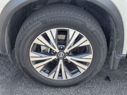 Used 2021 Nissan Rogue SV AWD/4WD image 13