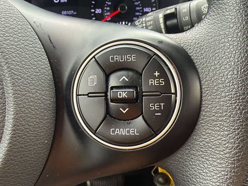 Used 2020 Kia Soul LX FWD image 24