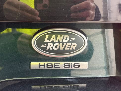 Used 2017 Land Rover Discovery HSE AWD/4WD image 36